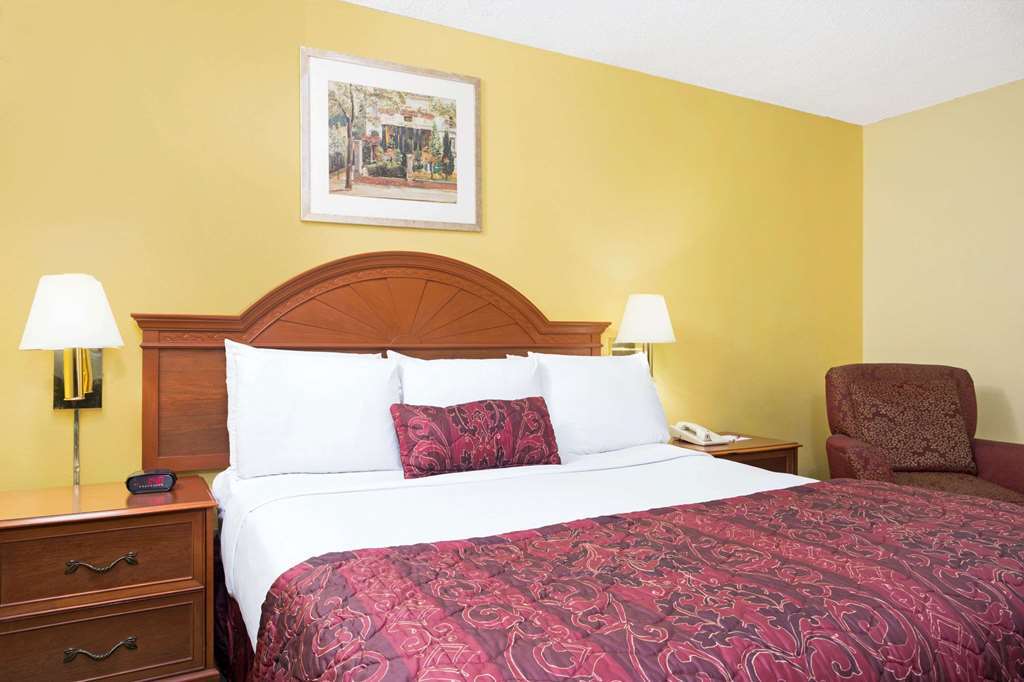 Orlando Inn Near International Drive Williamsburg Chambre photo